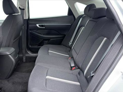 Used 2025 Hyundai Sonata SEL FWD image 17