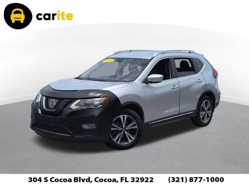 Used 2017 Nissan Rogue SL FWD image 1
