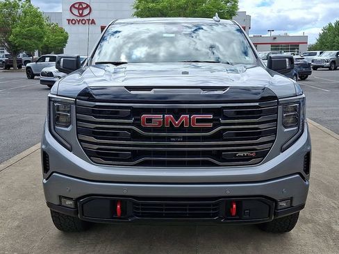 Used 2026 GMC Sierra 1500 AT4 w/ Technology Package AWD/4WD image 5
