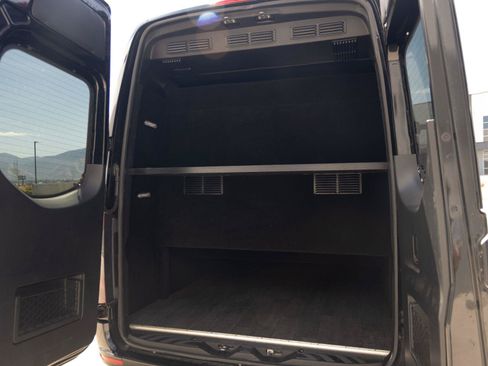 Used 2019 Mercedes-Benz Sprinter 3500 image 47