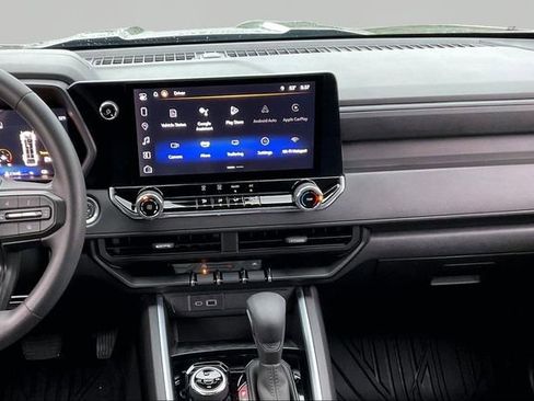 Used 2024 Chevrolet Colorado Trail Boss w/ Advanced Trailering Package image 9