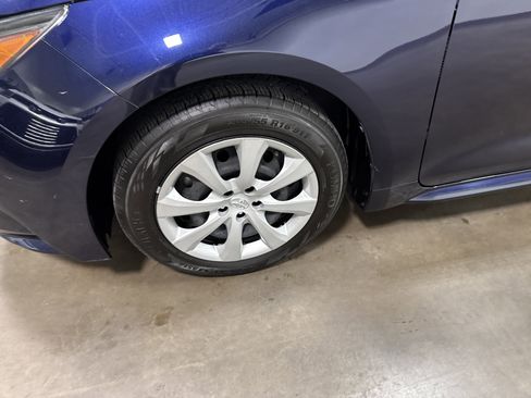 Used 2023 Toyota Corolla LE image 9