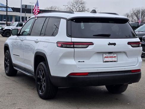 Certified 2024 Jeep Grand Cherokee L Altitude image 16