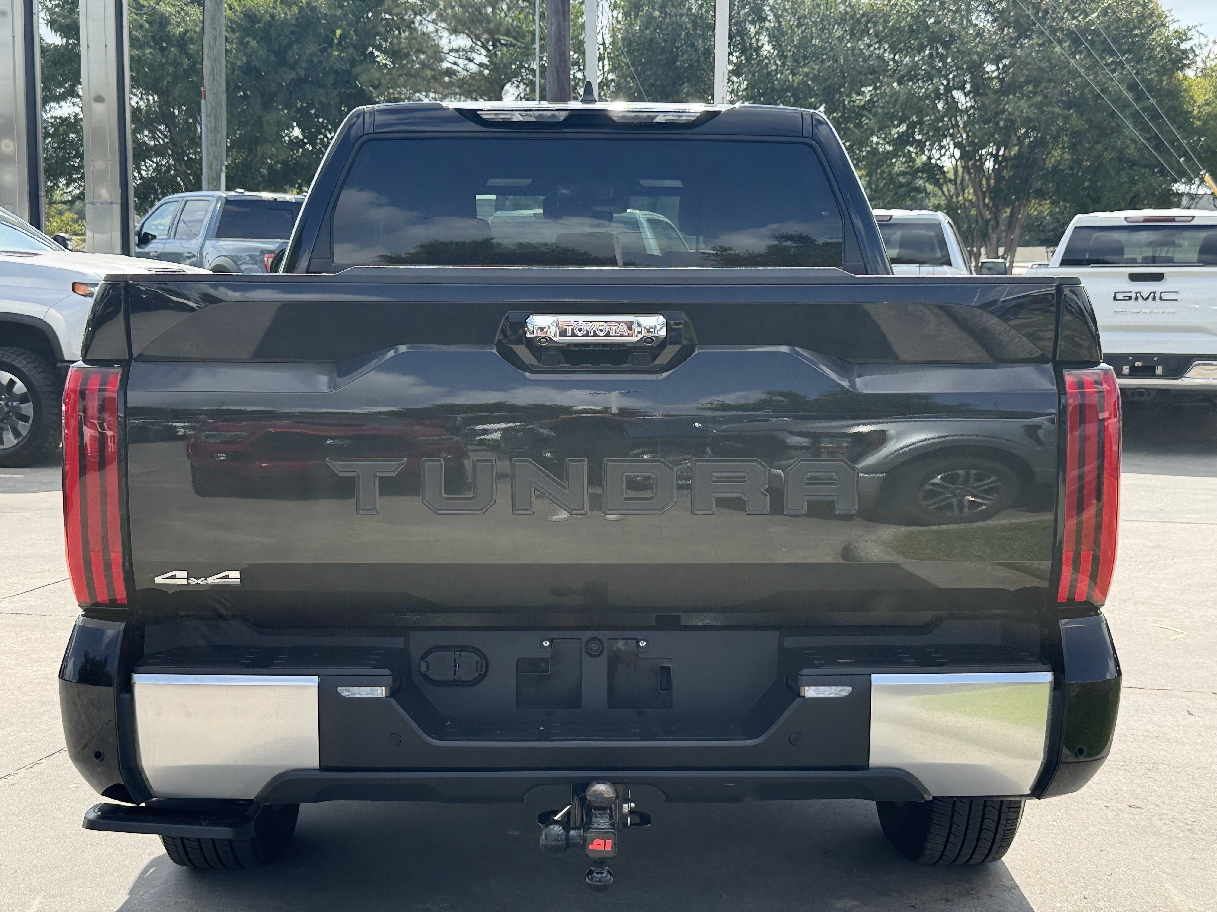 Used 2026 Toyota Tundra Limited w/ Power Package AWD/4WD image 6