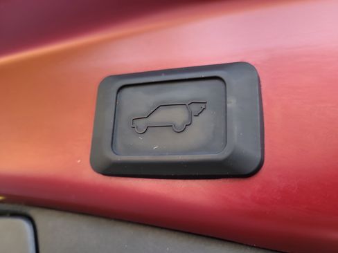 Certified 2025 Toyota RAV4 XLE w/ Convenience Package image 12