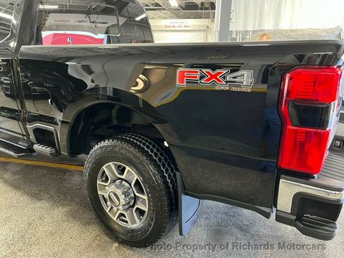 Used 2023 Ford F350 Lariat w/ FX4 Off-Road Package image 7