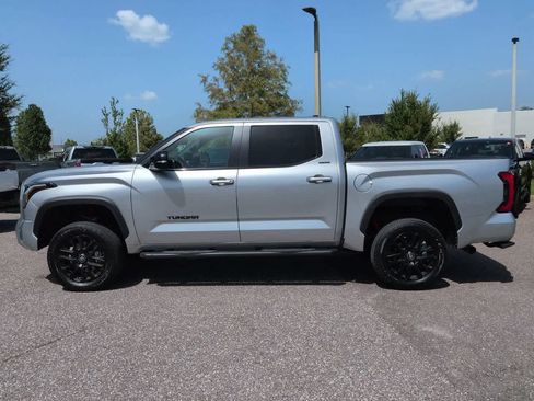 Used 2026 Toyota Tundra Limited AWD/4WD image 3