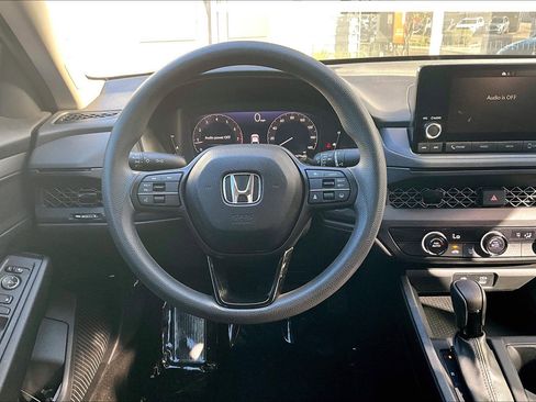 Used 2023 Honda Accord LX image 5