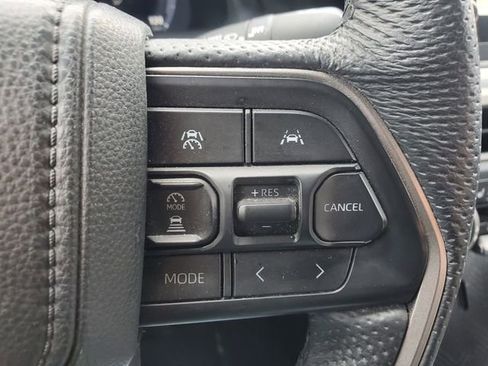 Used 2025 Toyota Tacoma TRD Sport image 21