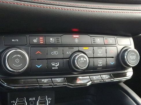 Used 2024 Dodge Durango R/T image 19