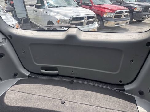 Used 2011 Kia Sorento LX w/ Convenience Pkg AWD/4WD image 15