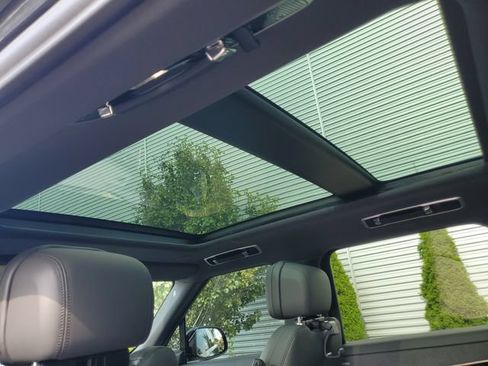 Certified 2025 Land Rover Range Rover Sport Dynamic SE AWD/4WD image 8