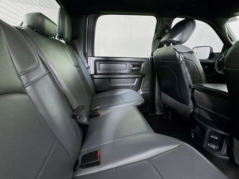 Used 2022 RAM 2500 Tradesman w/ Chrome Appearance Group image 25