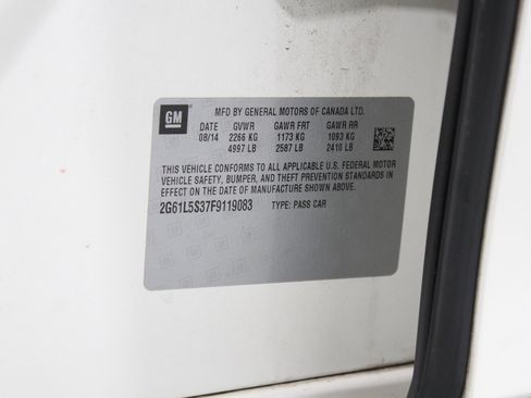 Used 2015 Cadillac XTS image 22