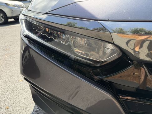 Used 2020 Honda Accord Sport image 11