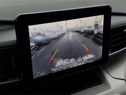 Certified 2023 Ford Explorer XLT w/ Equipment Group 202A image 20