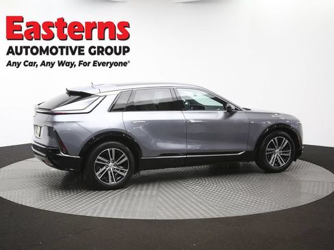 Used 2023 Cadillac Lyriq 2WD image 47