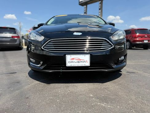 Used 2018 Ford Focus Titanium FWD image 12