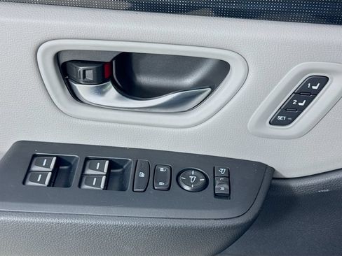 Used 2024 Honda Pilot Elite image 24
