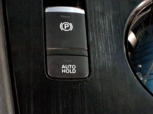 Used 2021 Nissan Rogue SV AWD/4WD image 22