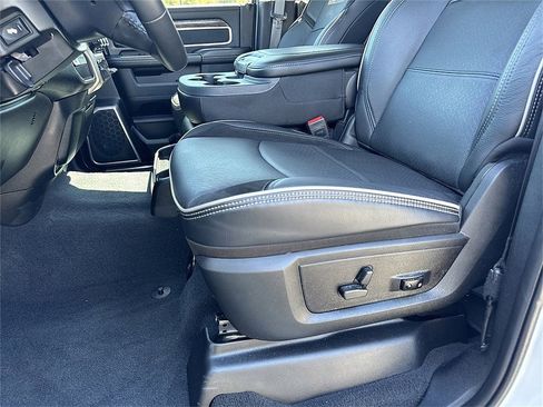 Used 2021 RAM 2500 Laramie image 13