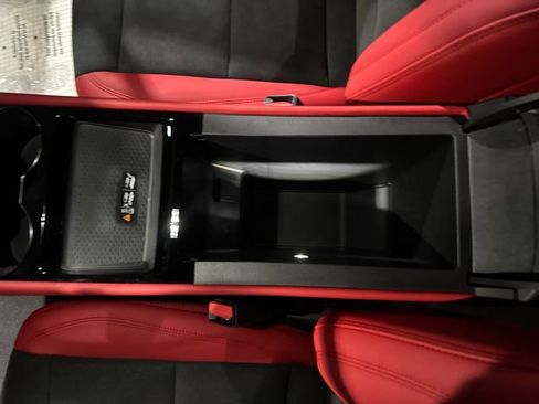 Used 2024 Chevrolet Blazer EV RS image 26