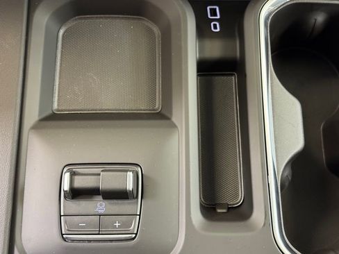 New 2026 GMC Sierra 3500 Denali w/ Denali Reserve Package image 36