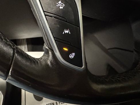 Used 2017 Cadillac XT5 Luxury w/ Driver Awareness Package image 17