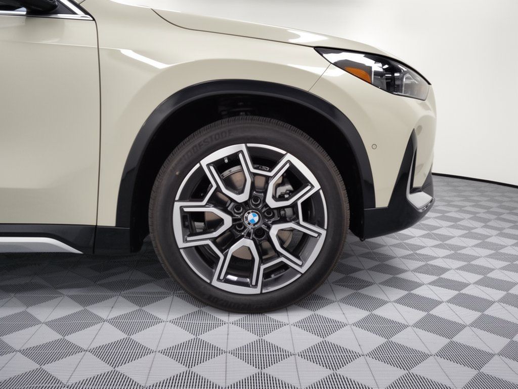 Certified 2026 BMW X1 xDrive28i w/ Convenience Package AWD/4WD image 13