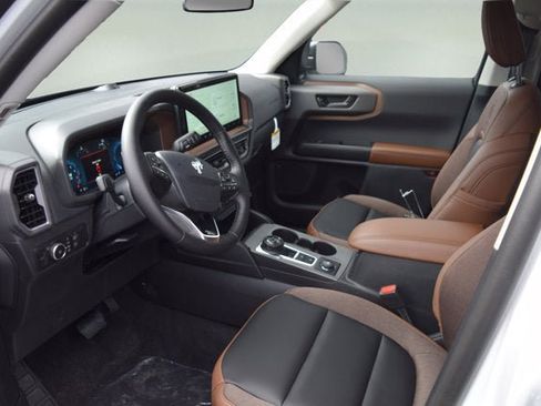 New 2025 Ford Bronco Sport Outer Banks w/ Outer Banks Tech Package+ image 6