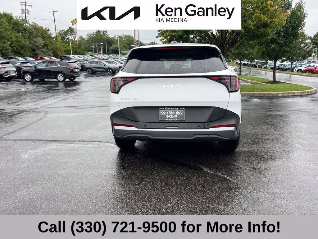 Certified 2026 Kia Sportage EX FWD image 12