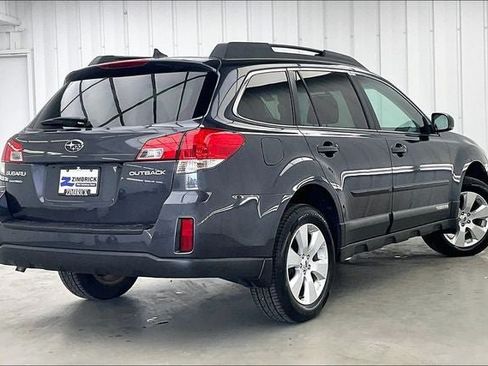 Used 2012 Subaru Outback 2.5i Limited w/ Moonroof Pkg AWD/4WD image 12