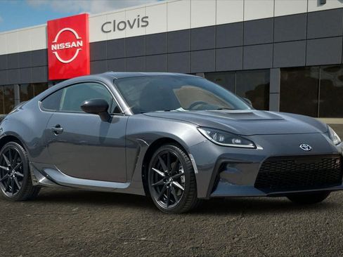 Used 2025 Toyota GR86 Premium RWD image 9