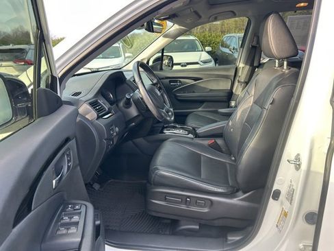 Used 2020 Honda Pilot Elite image 14