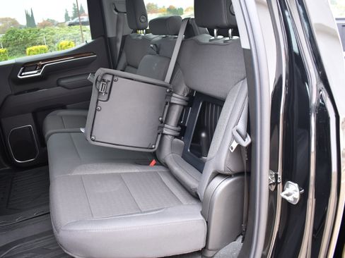 New 2026 GMC Sierra 1500 Elevation w/ LPO, Elevation Black Package image 33