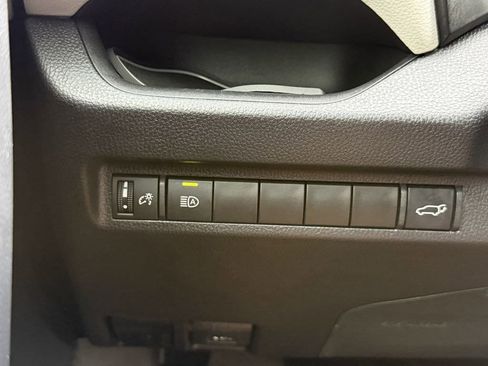Used 2023 Toyota RAV4 XLE w/ Convenience Package FWD image 28