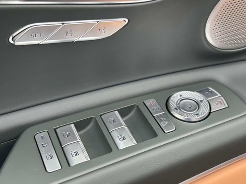 New 2026 Genesis GV80 2.5T Prestige AWD/4WD image 16