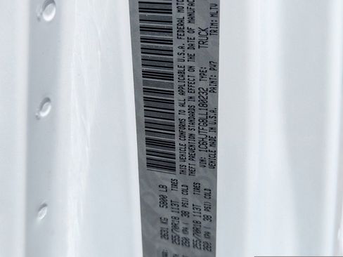 Used 2020 Jeep Gladiator Overland AWD/4WD image 34