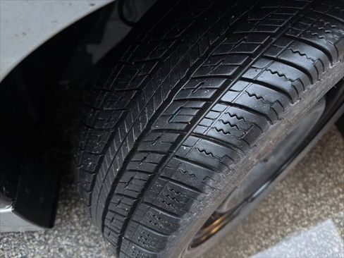 Used 2023 Nissan Leaf S image 23