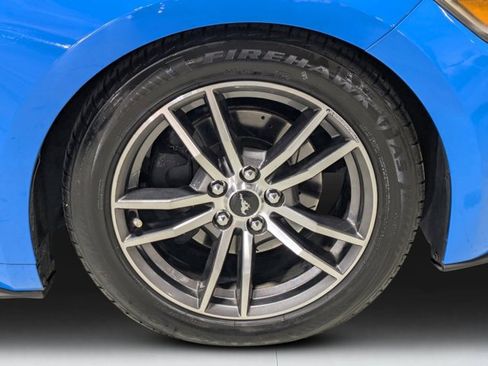 Used 2017 Ford Mustang Premium image 9