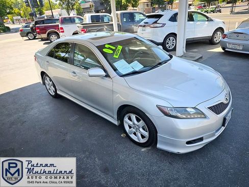 Used 2007 Toyota Camry SE image 1