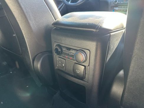 Used 2020 Ford Explorer Limited RWD image 22
