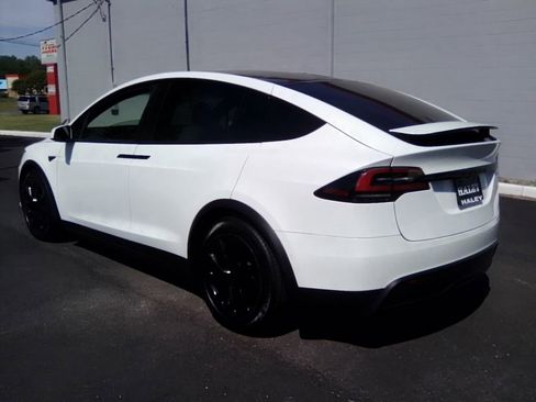 Used 2022 Tesla Model X AWD/4WD image 6