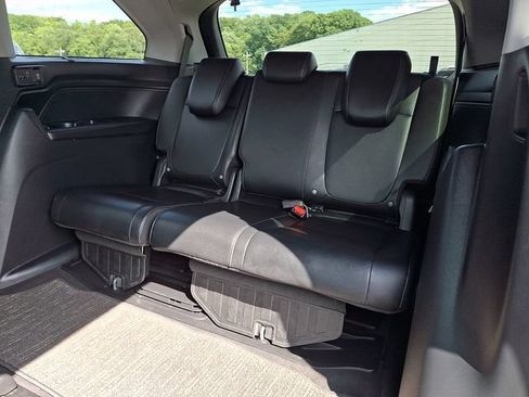 Used 2023 Honda Odyssey Touring image 12