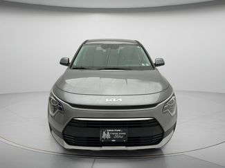 Used 2025 Kia Niro LX FWD video 2