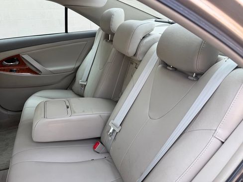Used 2010 Toyota Camry FWD image 22