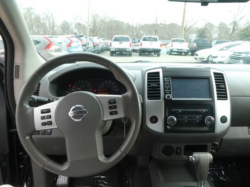 Used 2019 Nissan Frontier S image 13