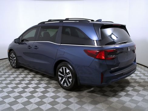 Used 2026 Honda Odyssey EX-L image 10