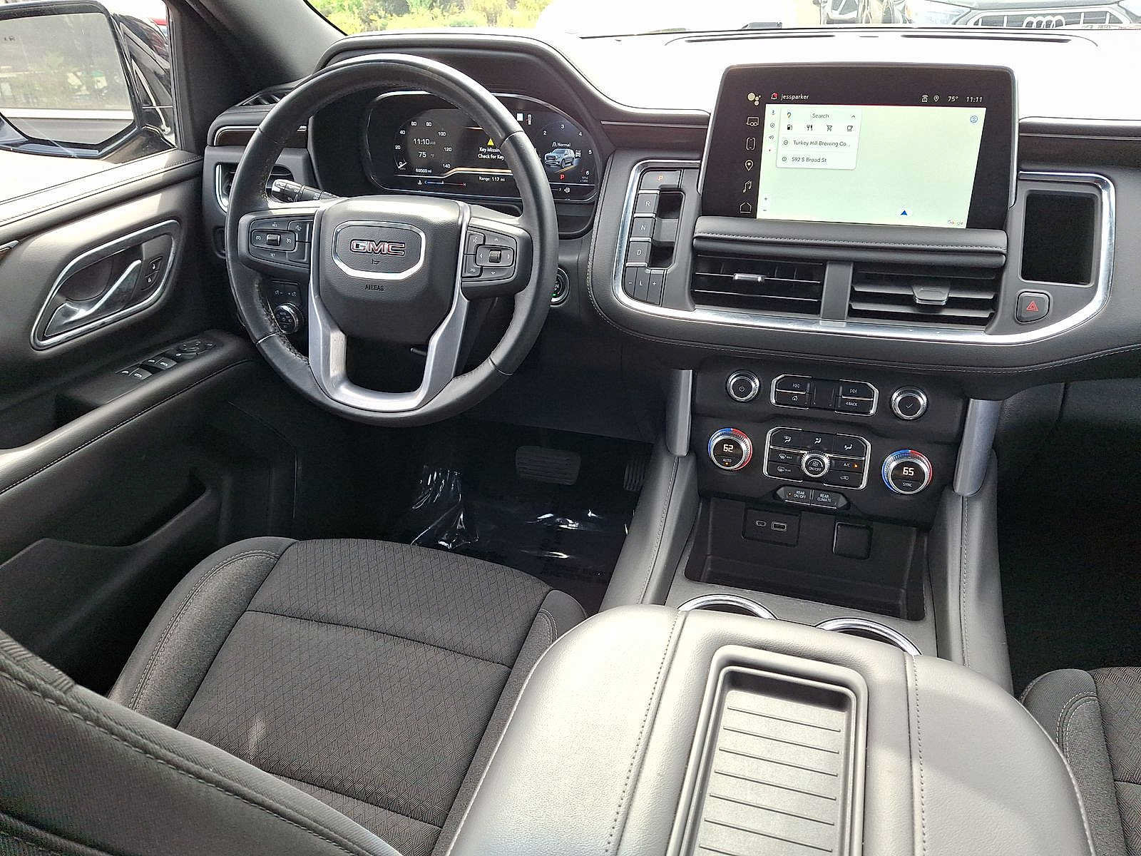 Used 2022 GMC Yukon SLE w/ Gmc Pro Safety Plus Package AWD/4WD image 15