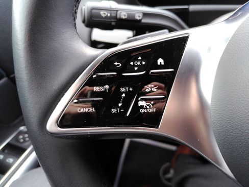 Certified 2025 Mercedes-Benz GLA 250 GLA 250W4 image 31